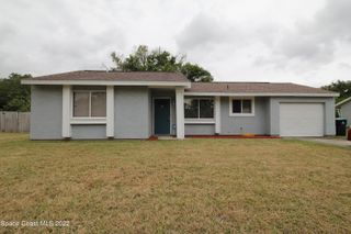 992 Sable Circle SE, Palm Bay, FL 32909
