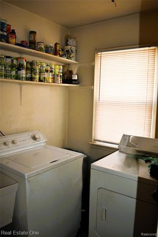 11327 Sherman Avenue, Warren, MI 48089