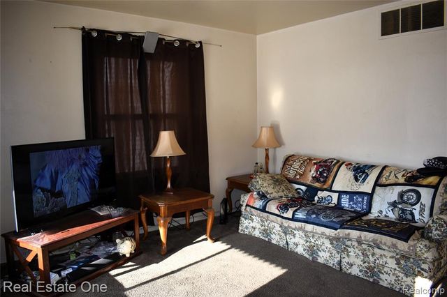 11327 Sherman Avenue, Warren, MI 48089