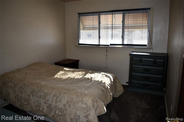 11327 Sherman Avenue, Warren, MI 48089