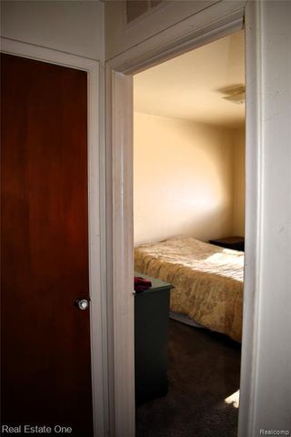 11327 Sherman Avenue, Warren, MI 48089