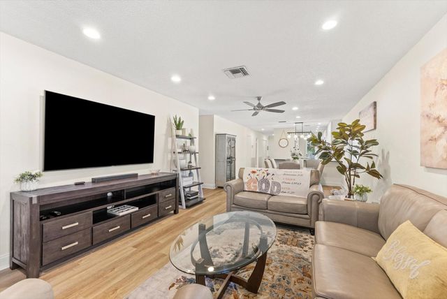 5844 Areca Palm Court Unit b, Delray Beach, FL 33484