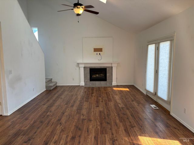 506 N Nebula Ave, Star, ID 83669