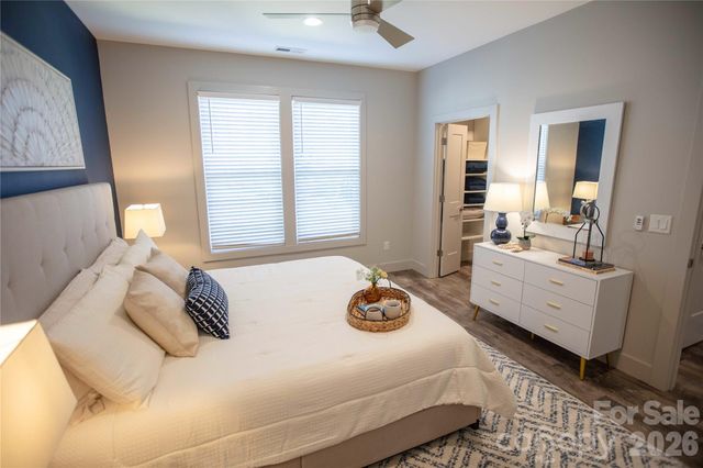 37 S Edgewood Road, Asheville, NC 28803