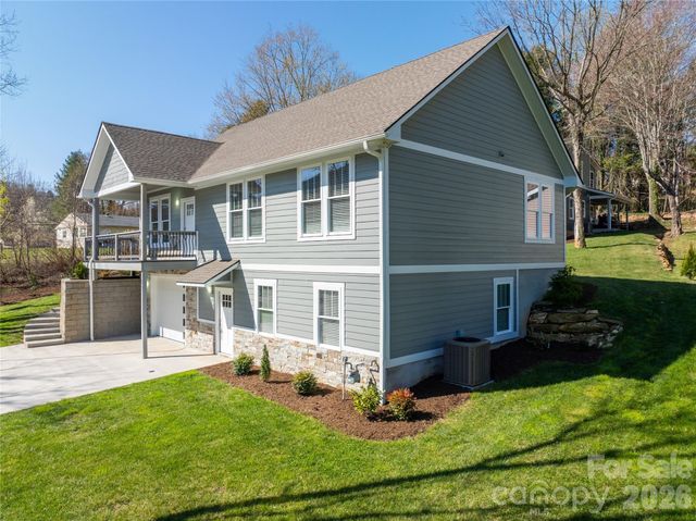 37 S Edgewood Road, Asheville, NC 28803