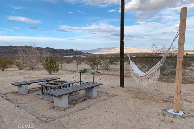 4319 Dusty Mile Road, Landers, CA 92285