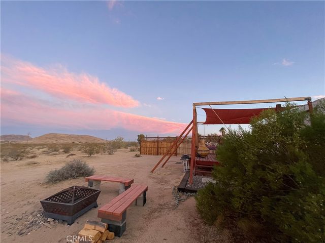 4319 Dusty Mile Road, Landers, CA 92285