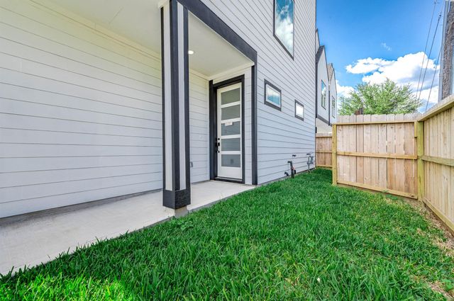 1513 Euel Street, Houston, TX 77009