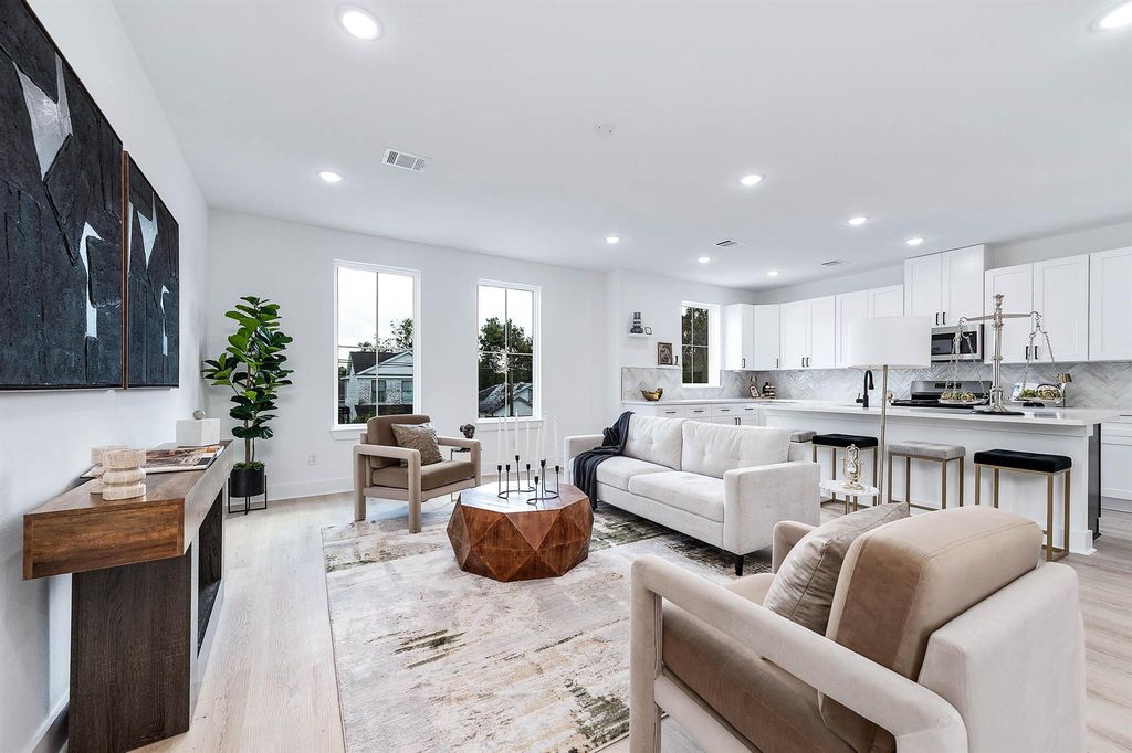 1513 Euel Street, Houston, TX 77009