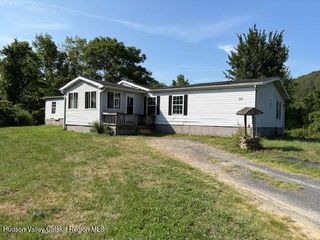 37 Willowbrook Farm Road, Athens, NY 12015