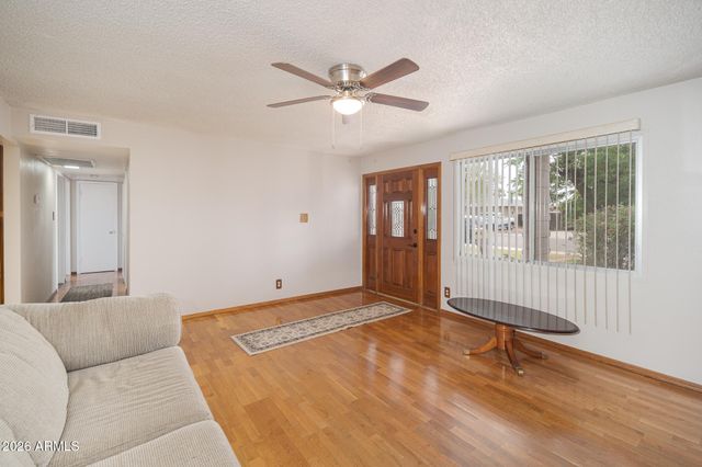 6238 W ELM Street, Phoenix, AZ 85033