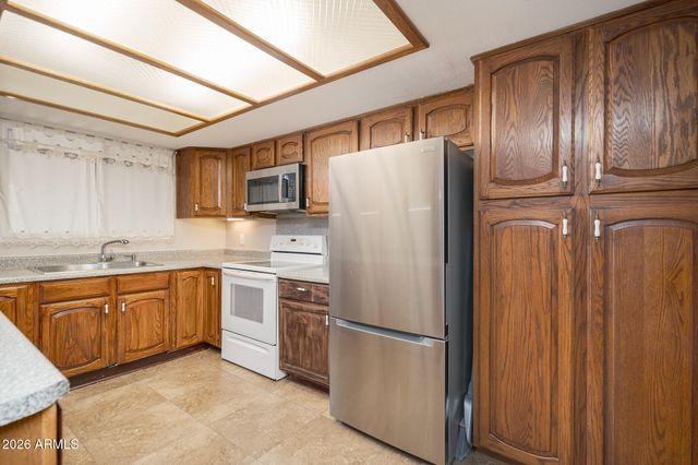 6238 W ELM Street, Phoenix, AZ 85033