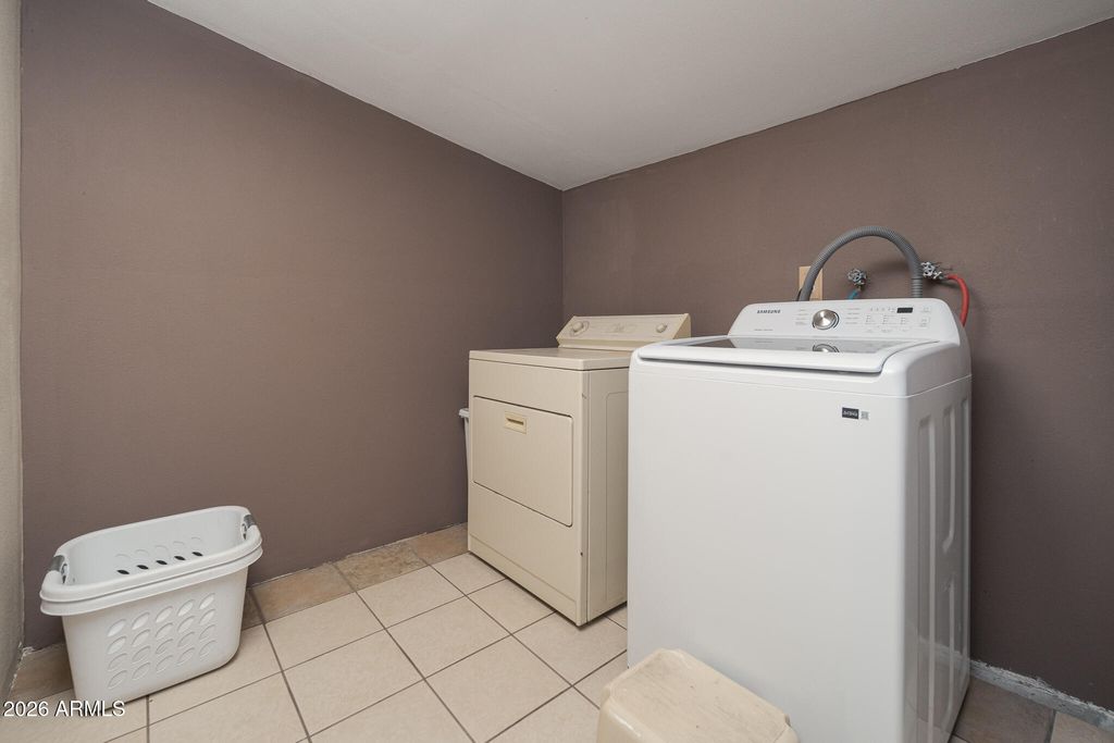 Image 30 of property listing at 6238 W ELM Street, Phoenix, AZ 85033