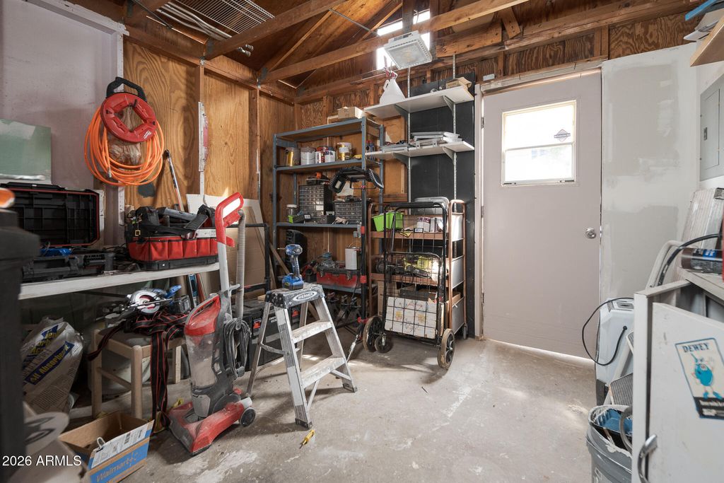 Image 39 of property listing at 6238 W ELM Street, Phoenix, AZ 85033