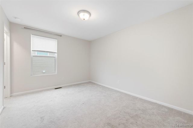 25835 Oberlin Blvd, Novi, MI 48374