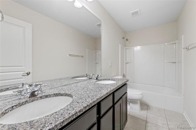 25835 Oberlin Blvd, Novi, MI 48374