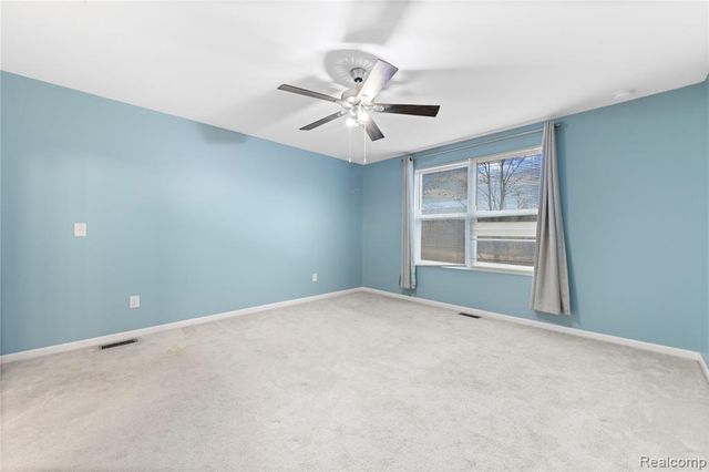 25835 Oberlin Blvd, Novi, MI 48374