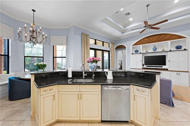 6223 BRUNELLO LN, Naples, FL 34113