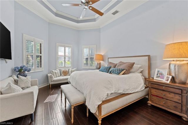 6223 BRUNELLO LN, Naples, FL 34113