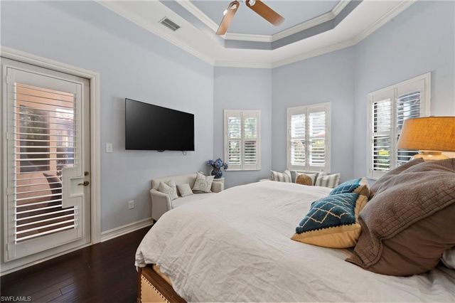 6223 BRUNELLO LN, Naples, FL 34113