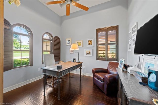 6223 BRUNELLO LN, Naples, FL 34113