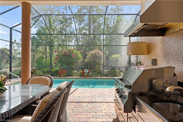 6223 BRUNELLO LN, Naples, FL 34113