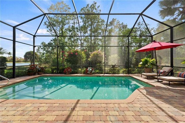 6223 BRUNELLO LN, Naples, FL 34113