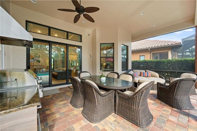 6223 BRUNELLO LN, Naples, FL 34113