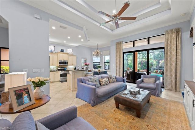 6223 BRUNELLO LN, Naples, FL 34113