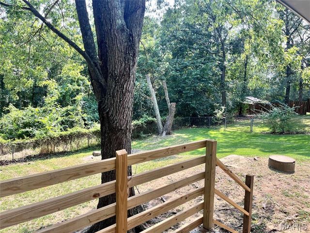 3867 Flucom Road, De Soto, MO 63020