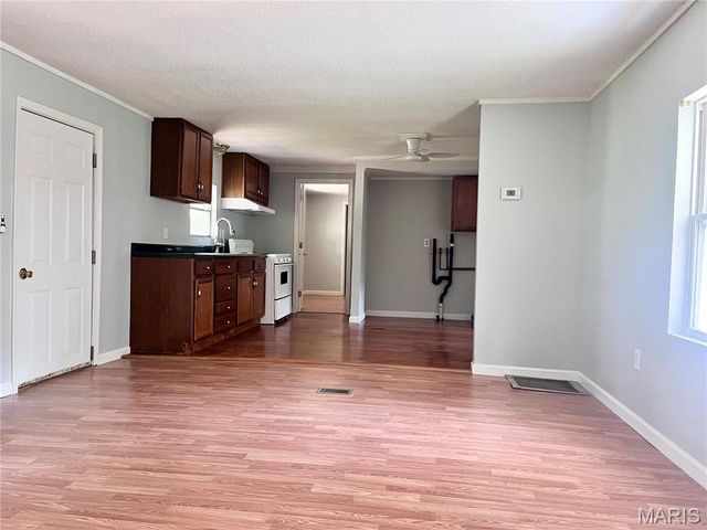 3867 Flucom Road, De Soto, MO 63020