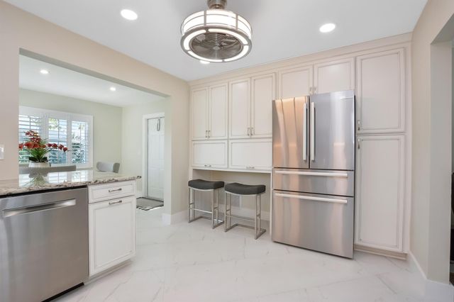 2390 SW 13th Avenue, Boynton Beach, FL 33426