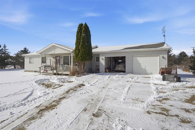 1549 Hayden Road, Attica, MI 48412