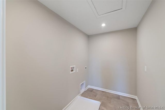 8222 Crescent Cove, Charlestown, IN 47111