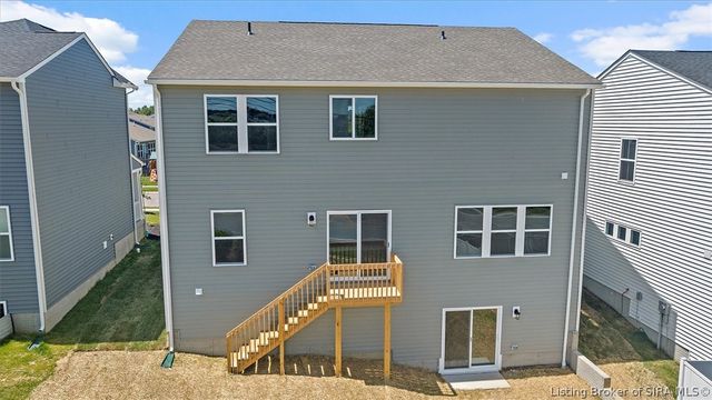 8222 Crescent Cove, Charlestown, IN 47111