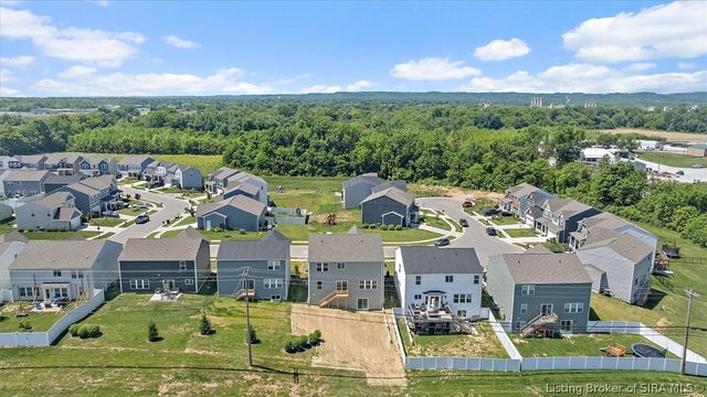 8222 Crescent Cove, Charlestown, IN 47111