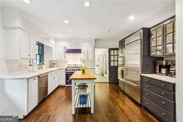 2988 Rockingham Drive NW, Atlanta, GA 30327
