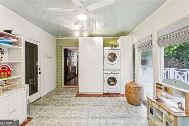 2988 Rockingham Drive NW, Atlanta, GA 30327
