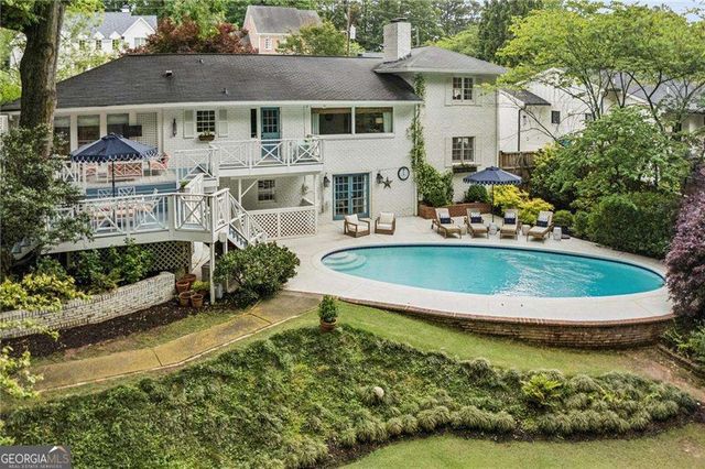 2988 Rockingham Drive NW, Atlanta, GA 30327