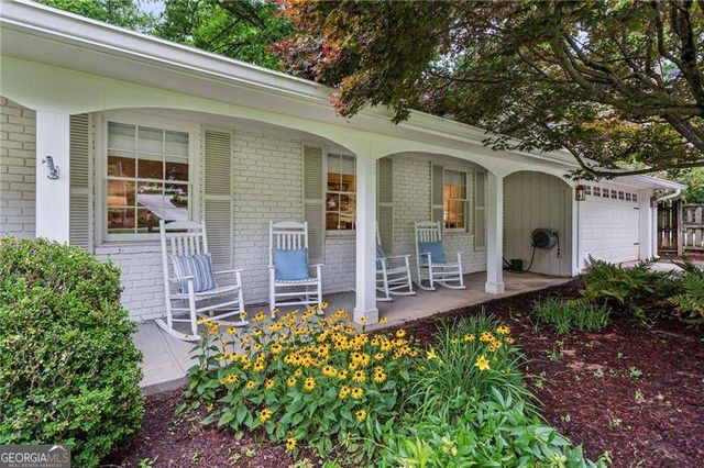 2988 Rockingham Drive NW, Atlanta, GA 30327