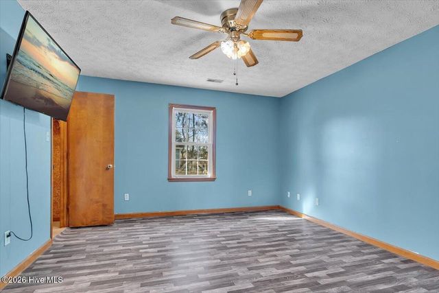 114 Education Lane, Havelock, NC 28532