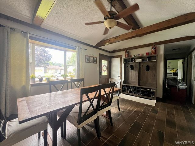 1674 Leah Drive, North Tonawanda, NY 14120