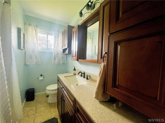 1674 Leah Drive, North Tonawanda, NY 14120