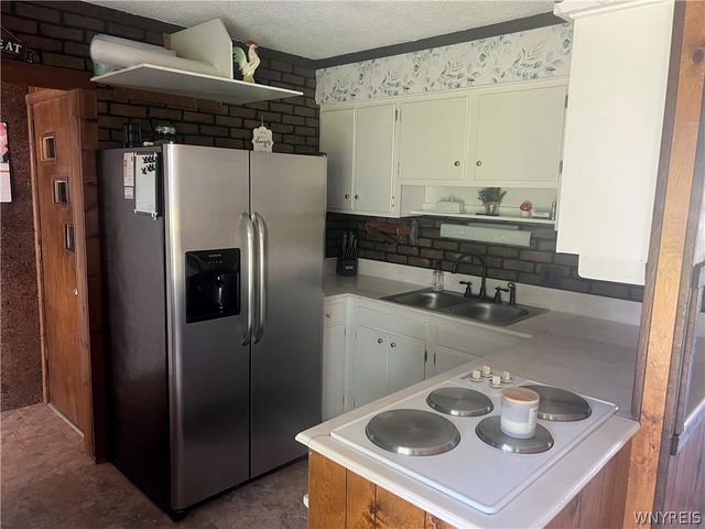 1674 Leah Drive, North Tonawanda, NY 14120