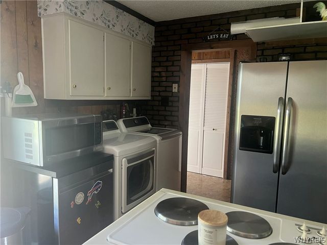 1674 Leah Drive, North Tonawanda, NY 14120