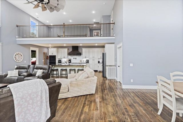 132 Hiwassee Drive, Decatur, TN 37322