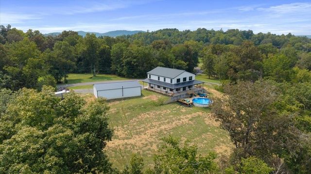 132 Hiwassee Drive, Decatur, TN 37322