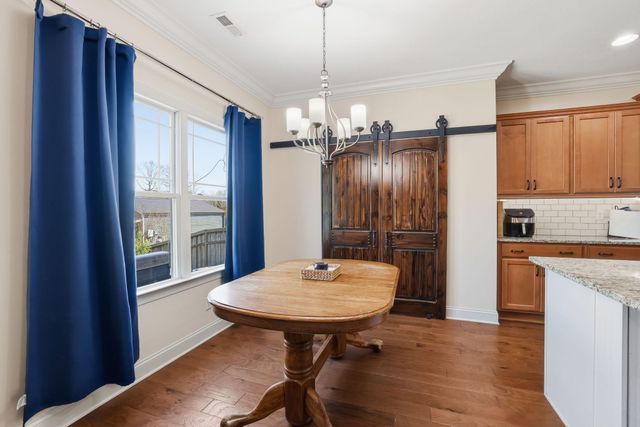 747 Deer Valley Drive, Hixson, TN 37343