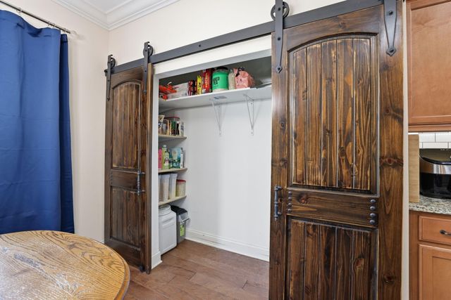 747 Deer Valley Drive, Hixson, TN 37343