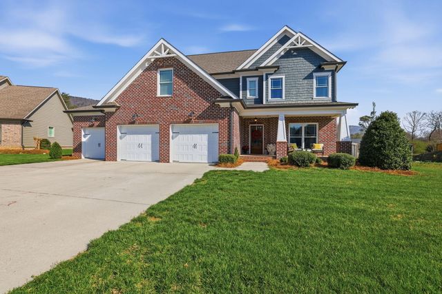 747 Deer Valley Drive, Hixson, TN 37343